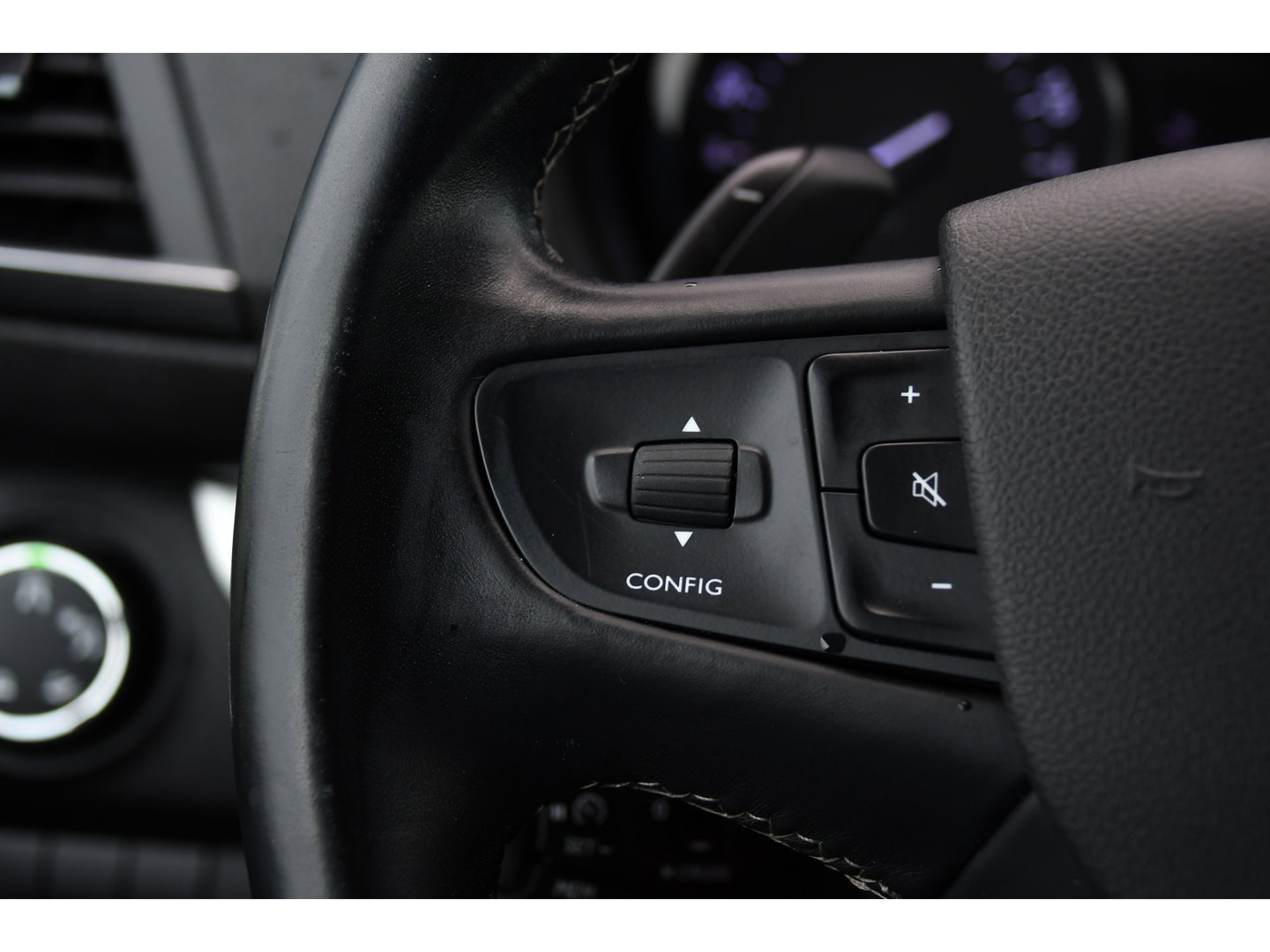Fiat Scudo 2.0 MultiJet L3H1 PB Edition Camera, Cruise, Carplay, LED, Automaat, 177pk, Multimedia, Trekhaak, Sensoren, Uniek!
