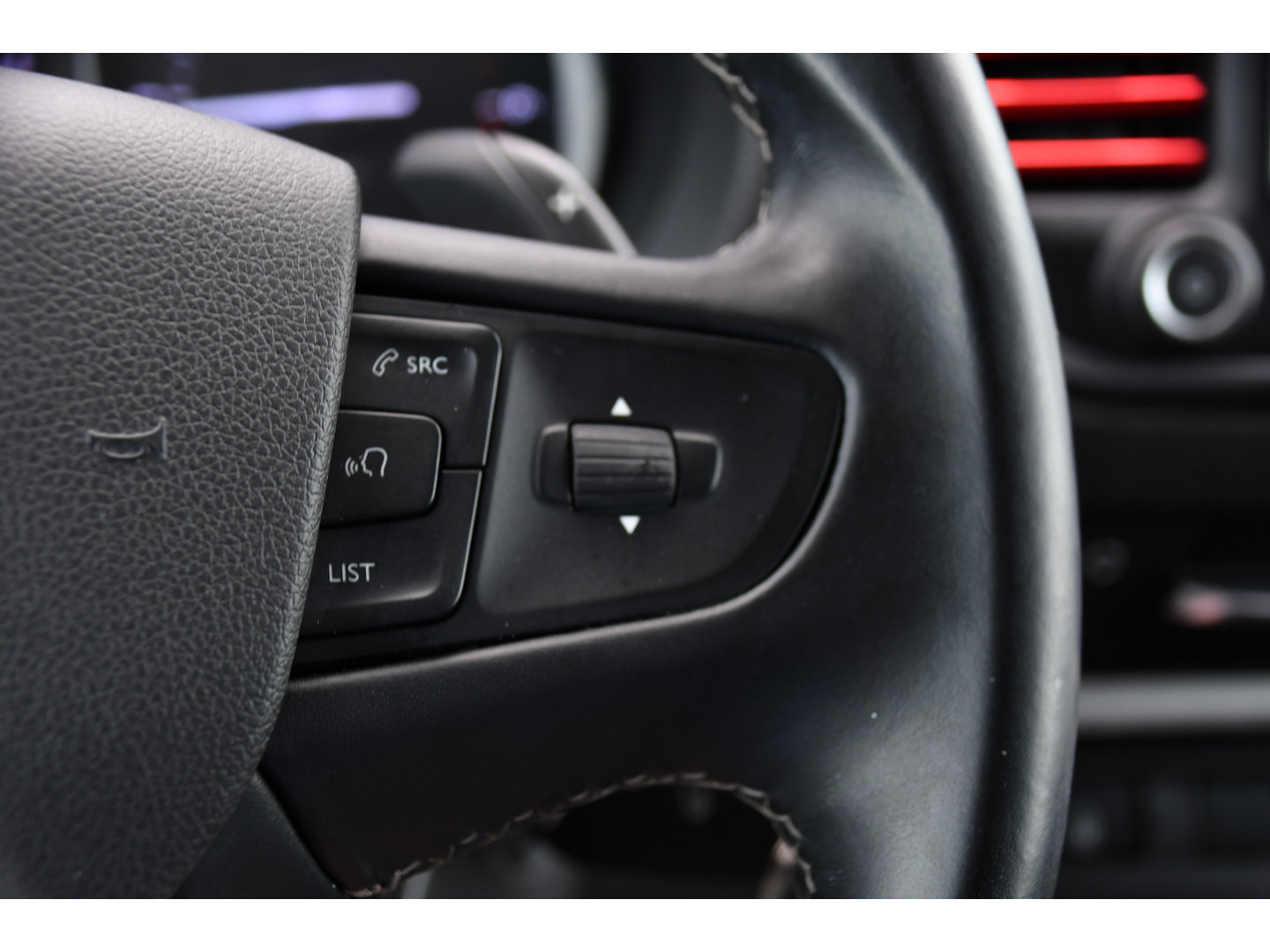 Fiat Scudo 2.0 MultiJet L3H1 PB Edition Camera, Cruise, Carplay, LED, Automaat, 177pk, Multimedia, Trekhaak, Sensoren, Uniek!