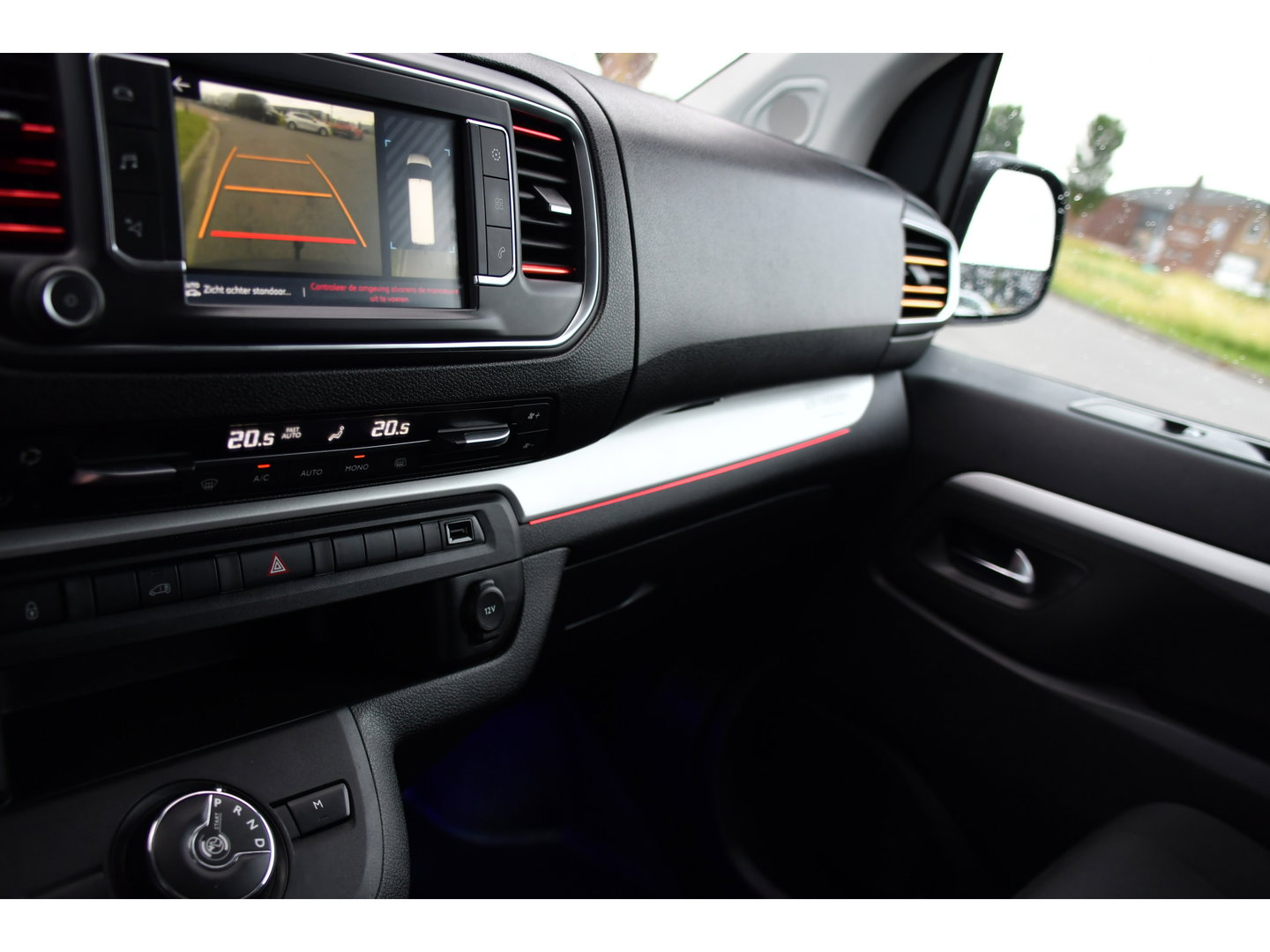 Fiat Scudo 2.0 MultiJet L3H1 PB Edition Camera, Cruise, Carplay, LED, Automaat, 177pk, Multimedia, Trekhaak, Sensoren, Uniek!