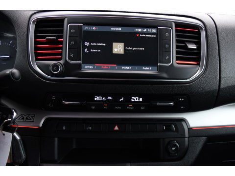 Fiat Scudo 2.0 MultiJet L3H1 PB Edition Camera, Cruise, Carplay, LED, Automaat, 177pk, Multimedia, Trekhaak, Sensoren, Uniek!