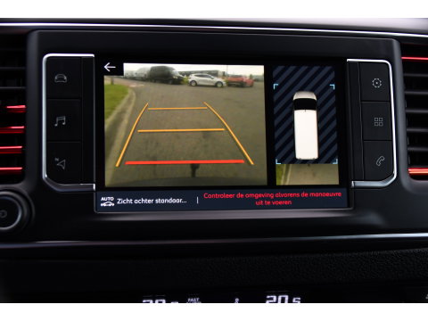 Fiat Scudo 2.0 MultiJet L3H1 PB Edition Camera, Cruise, Carplay, LED, Automaat, 177pk, Multimedia, Trekhaak, Sensoren, Uniek!