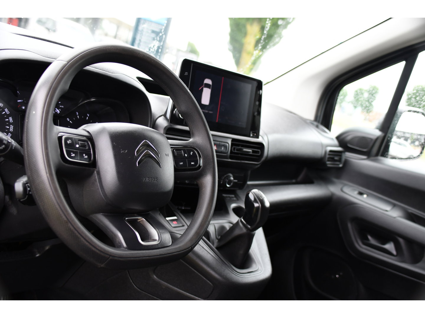 Citroën Berlingo 1.5 BlueHDI Black Edition Cruise, Carplay, Sensoren, 102pk, Multimedia, Trekhaak, Keyless, Uniek!