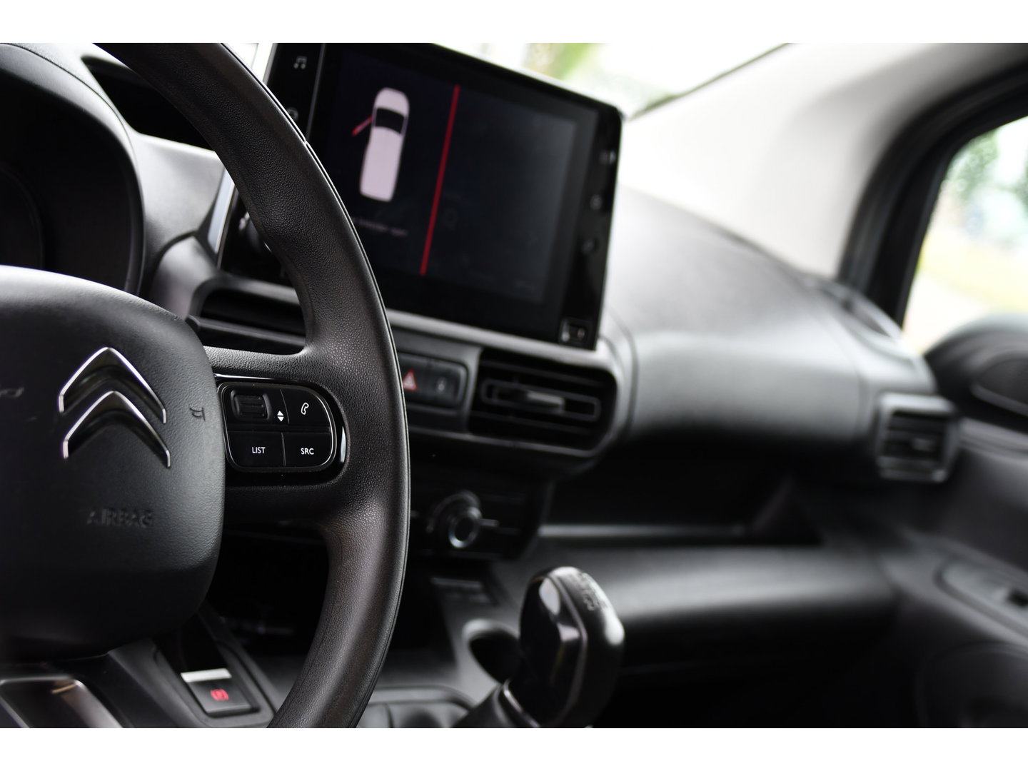 Citroën Berlingo 1.5 BlueHDI Black Edition Cruise, Carplay, Sensoren, 102pk, Multimedia, Trekhaak, Keyless, Uniek!