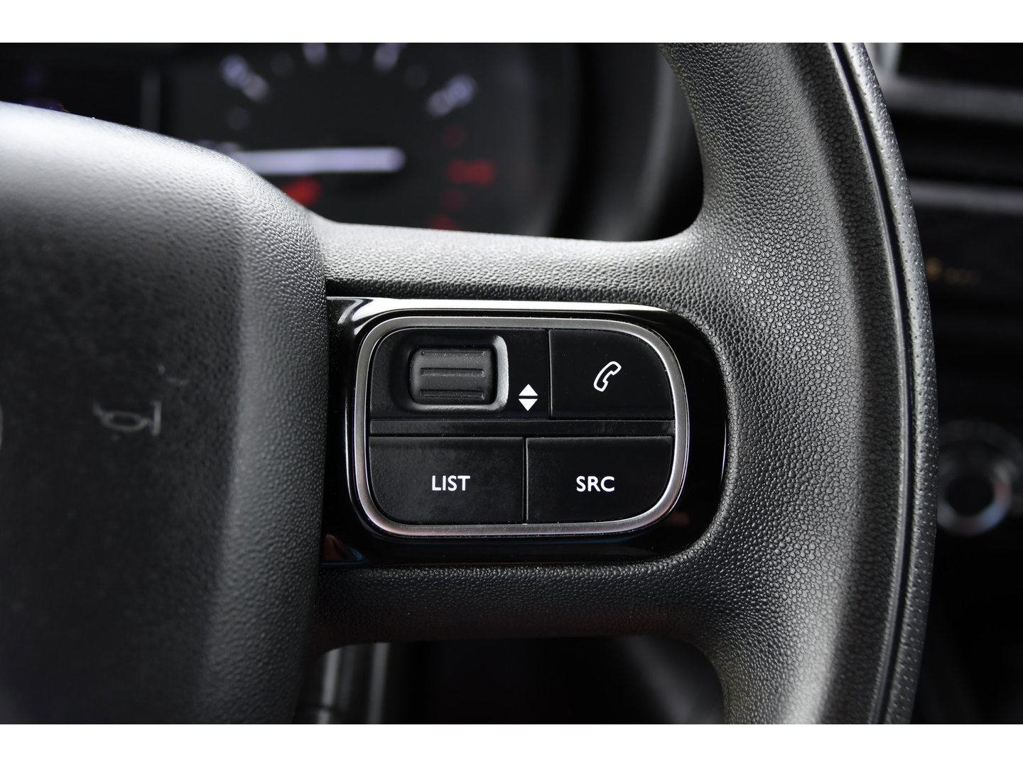 Citroën Berlingo 1.5 BlueHDI Black Edition Cruise, Carplay, Sensoren, 102pk, Multimedia, Trekhaak, Keyless, Uniek!