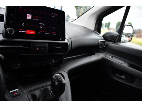 Citroën Berlingo 1.5 BlueHDI Black Edition Cruise, Carplay, Sensoren, 102pk, Multimedia, Trekhaak, Keyless, Uniek!