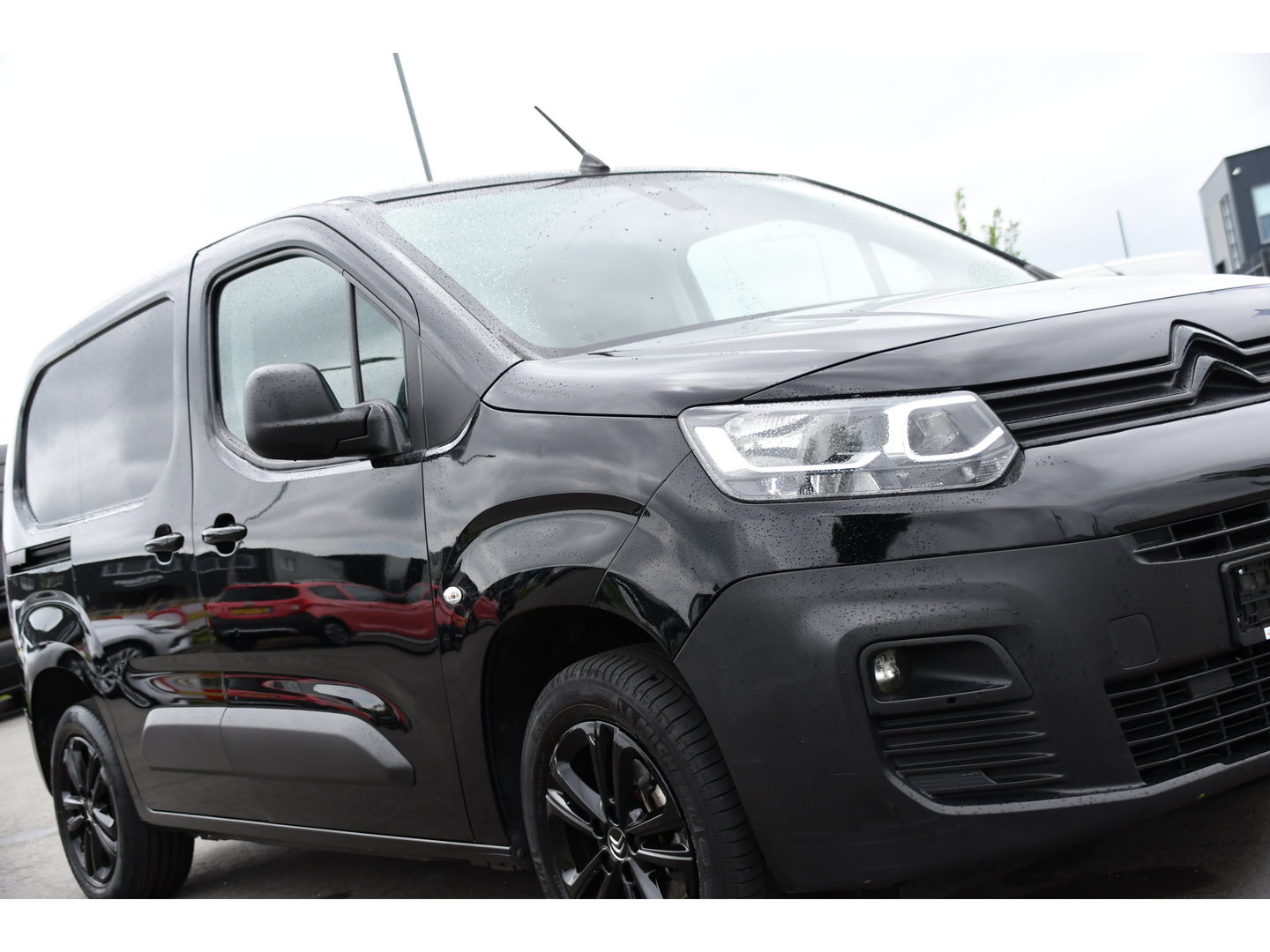 Citroën Berlingo 1.5 BlueHDI Black Edition Cruise, Carplay, Sensoren, 102pk, Multimedia, Trekhaak, Keyless, Uniek!
