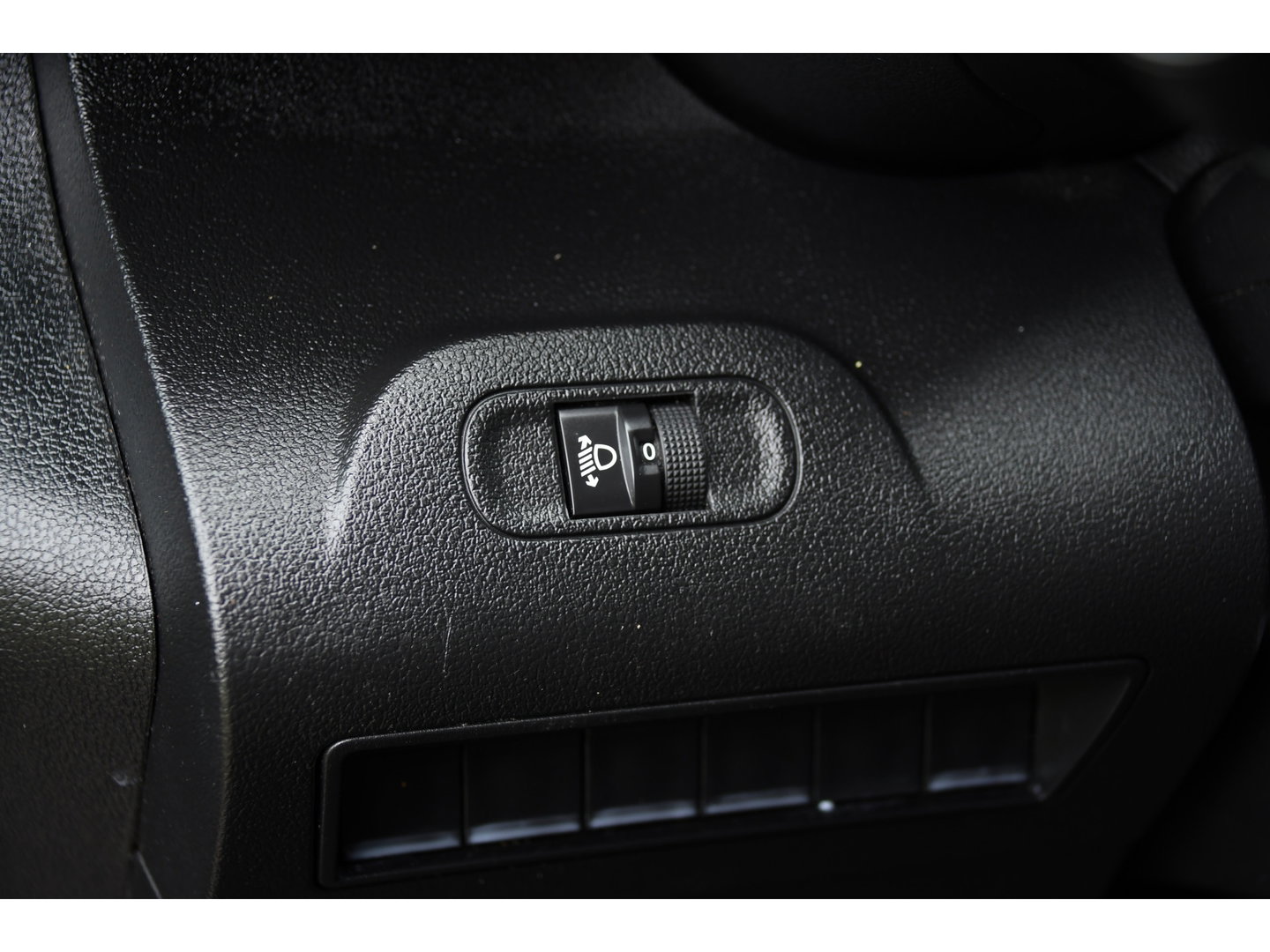 Citroën Berlingo 1.5 BlueHDI Black Edition Cruise, Carplay, Sensoren, 102pk, Multimedia, Trekhaak, Keyless, Uniek!