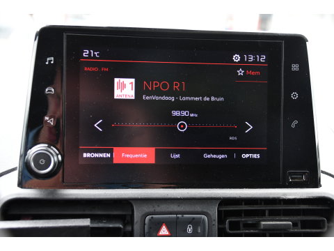 Citroën Berlingo 1.5 BlueHDI Black Edition Cruise, Carplay, Sensoren, 102pk, Multimedia, Trekhaak, Keyless, Uniek!