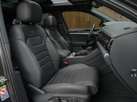 Volkswagen Touareg 3.0 e-Hybrid 462PK 4-Motion R / Massage / Dynaudio / 360°