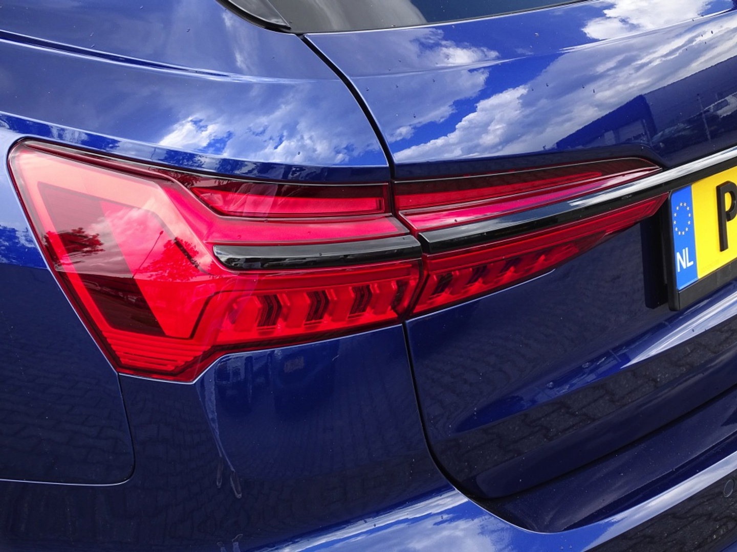 Audi A6 55 TFSIe 367PK Quattro / S-line / 2021 / panoramadak / LED