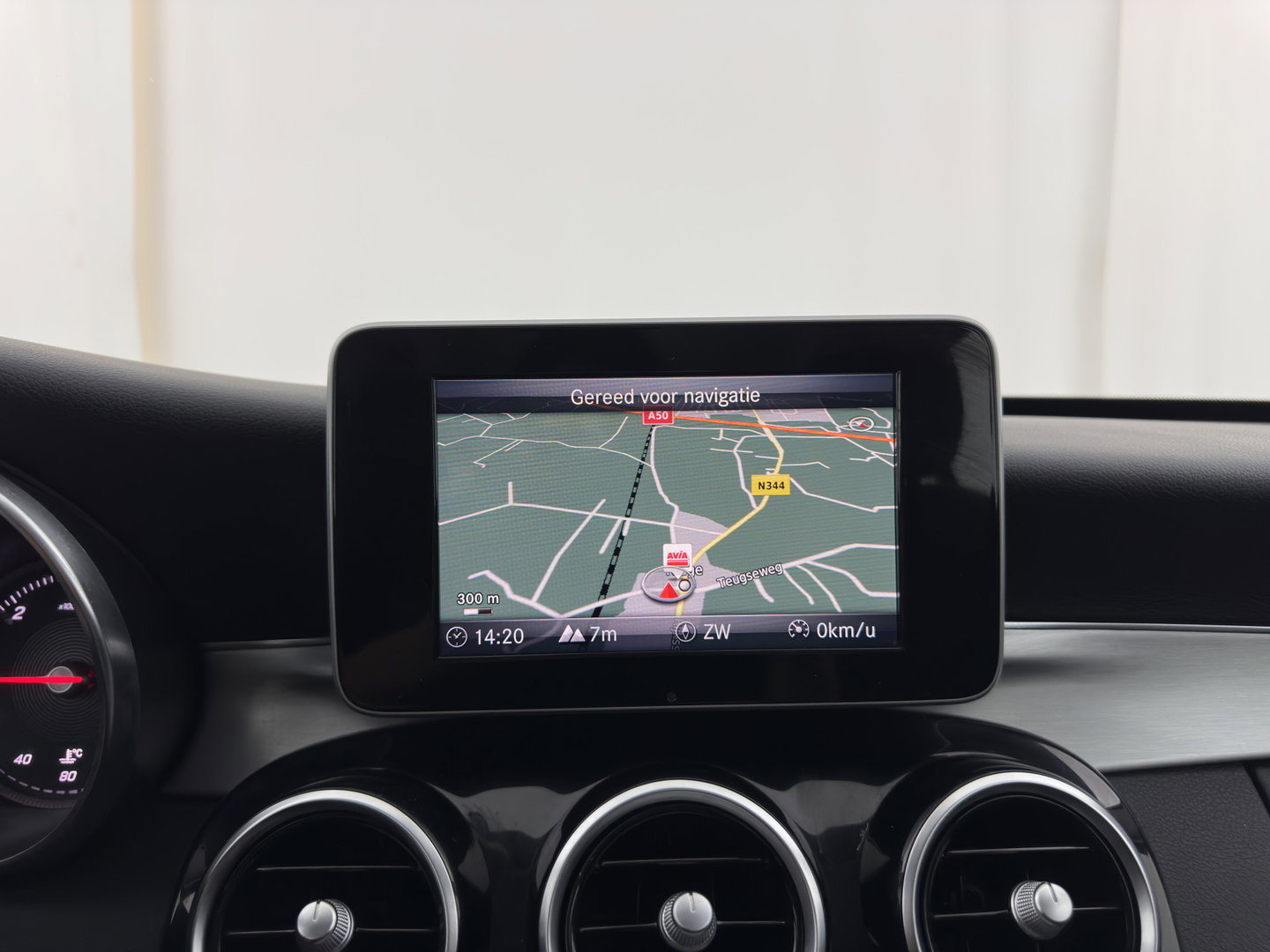 Mercedes-Benz C-Klasse Estate 200 CDI Business Solution Aut. *FULL-LED | LEATHER-FABRIC | FULL-LED | NAVI-FULLMAP | CAMERA | HEATED-SPORTSEATS | SHIFTPADDLES | CRUISE | KEYLESS | TOWBAR | 17''ALU*