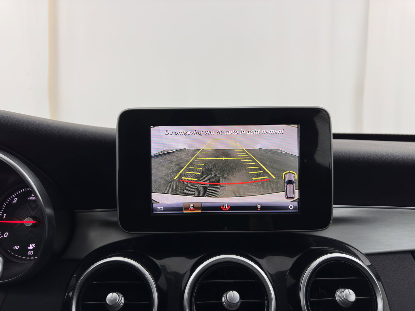 Mercedes-Benz C-Klasse Estate 200 CDI Business Solution Aut. *FULL-LED | LEATHER-FABRIC | FULL-LED | NAVI-FULLMAP | CAMERA | HEATED-SPORTSEATS | SHIFTPADDLES | CRUISE | KEYLESS | TOWBAR | 17''ALU*