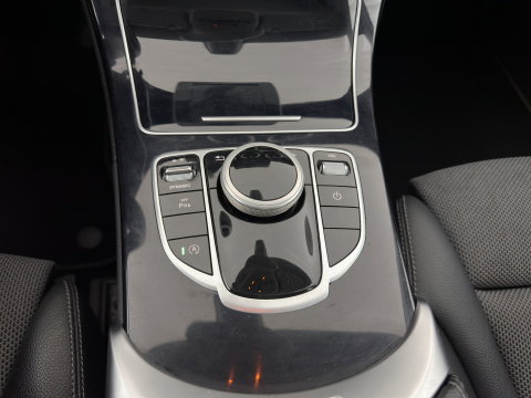 Mercedes-Benz C-Klasse Estate 200 CDI Business Solution Aut. *FULL-LED | LEATHER-FABRIC | FULL-LED | NAVI-FULLMAP | CAMERA | HEATED-SPORTSEATS | SHIFTPADDLES | CRUISE | KEYLESS | TOWBAR | 17''ALU*