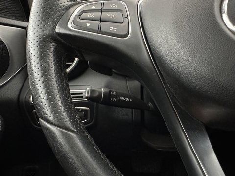 Mercedes-Benz C-Klasse Estate 200 CDI Business Solution Aut. *FULL-LED | LEATHER-FABRIC | FULL-LED | NAVI-FULLMAP | CAMERA | HEATED-SPORTSEATS | SHIFTPADDLES | CRUISE | KEYLESS | TOWBAR | 17''ALU*