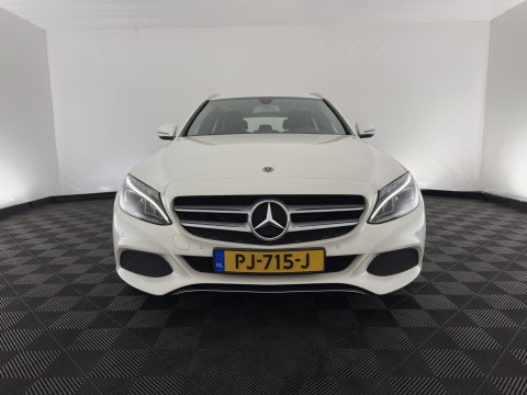 Mercedes-Benz C-Klasse Estate 200 CDI Business Solution Aut. *FULL-LED | LEATHER-FABRIC | FULL-LED | NAVI-FULLMAP | CAMERA | HEATED-SPORTSEATS | SHIFTPADDLES | CRUISE | KEYLESS | TOWBAR | 17''ALU*