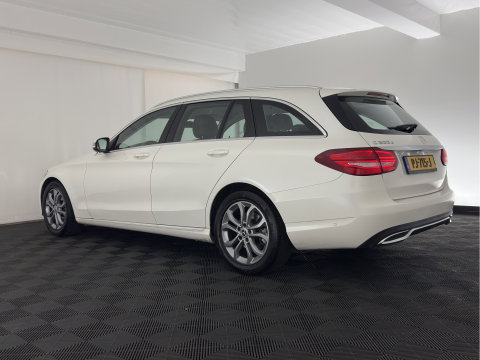Mercedes-Benz C-Klasse Estate 200 CDI Business Solution Aut. *FULL-LED | LEATHER-FABRIC | FULL-LED | NAVI-FULLMAP | CAMERA | HEATED-SPORTSEATS | SHIFTPADDLES | CRUISE | KEYLESS | TOWBAR | 17''ALU*