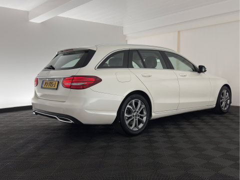 Mercedes-Benz C-Klasse Estate 200 CDI Business Solution Aut. *FULL-LED | LEATHER-FABRIC | FULL-LED | NAVI-FULLMAP | CAMERA | HEATED-SPORTSEATS | SHIFTPADDLES | CRUISE | KEYLESS | TOWBAR | 17''ALU*