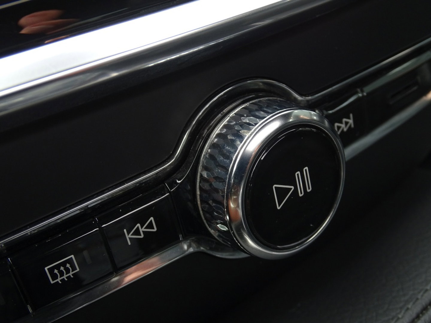 Volvo S60 T8 390PK TE / R-Design / Bowers&Wilkins / 360° / LED