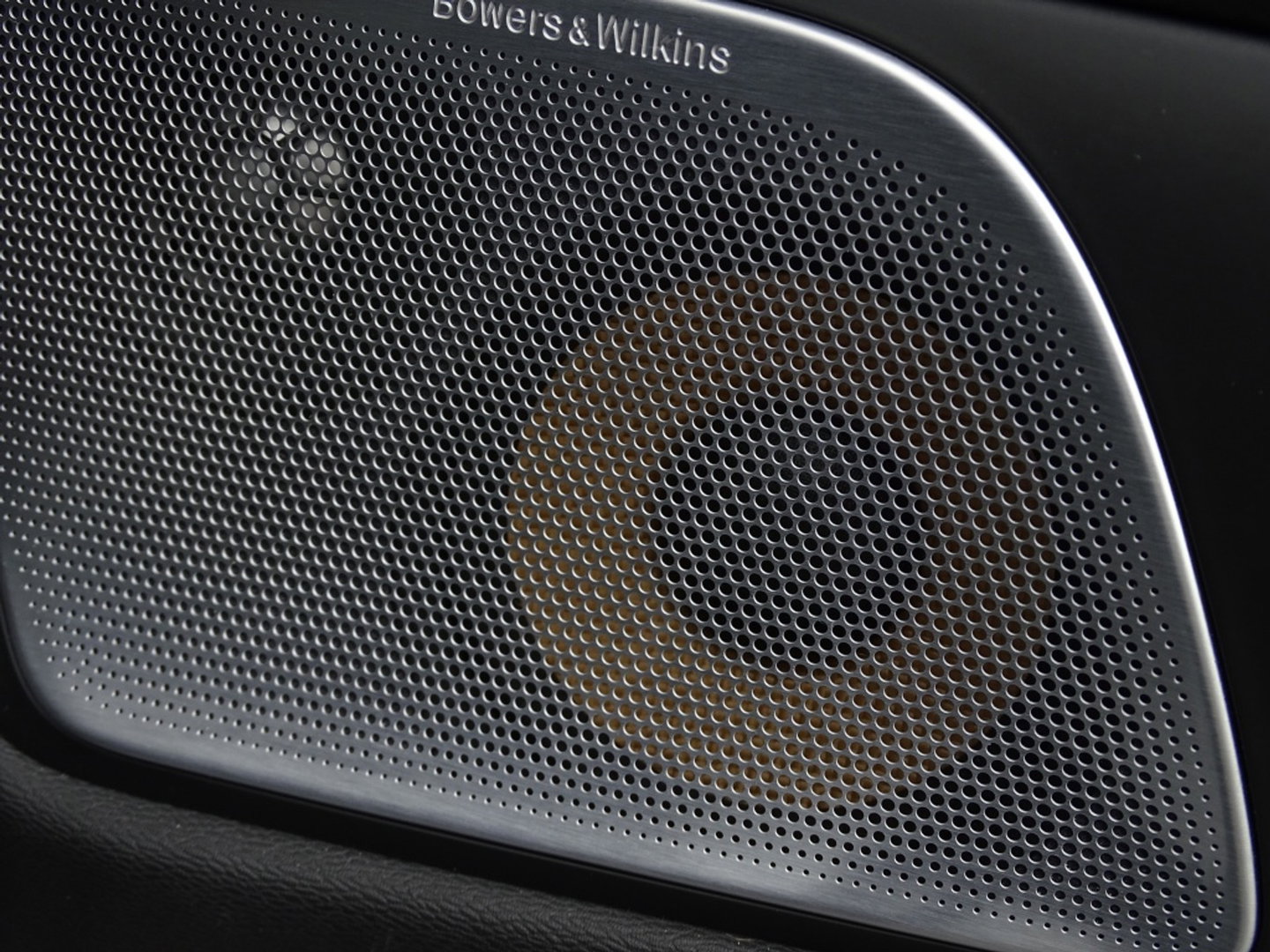 Volvo S60 T8 390PK TE / R-Design / Bowers&Wilkins / 360° / LED