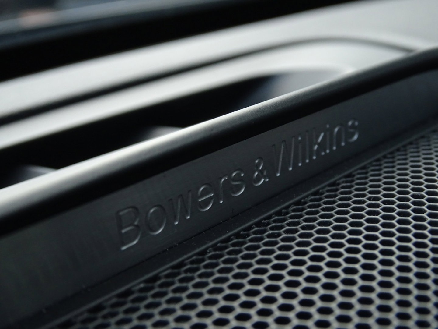 Volvo S60 T8 390PK TE / R-Design / Bowers&Wilkins / 360° / LED