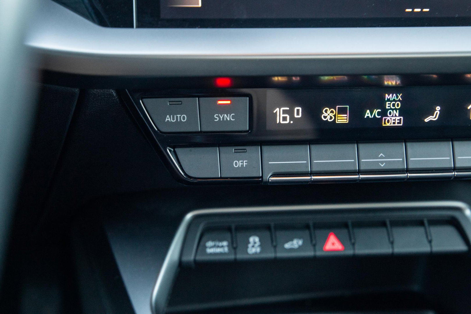 Audi A3 Sportback 40 TFSI e Advanced edition DEALER ONDERHOUDEN / AUTOMAAT / CRUISE CONTROLE / CARPLAY