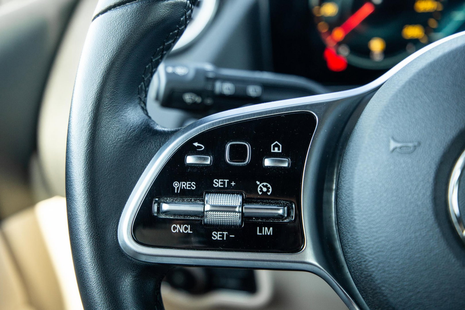 Mercedes-Benz B-Klasse 250 e Business Solution Luxury Limited CARPLAY / AMBILIGHT / STOELVERWARMING / CAMERA / DEALER ONDERHOUDEN