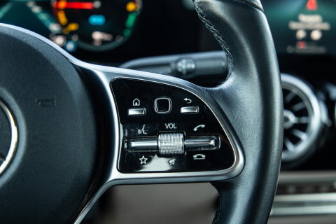 Mercedes-Benz B-Klasse 250 e Business Solution Luxury Limited CARPLAY / AMBILIGHT / STOELVERWARMING / CAMERA / DEALER ONDERHOUDEN
