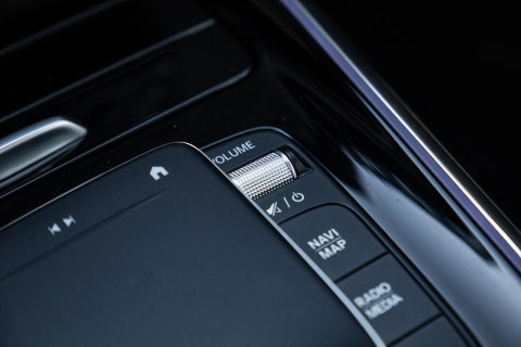 Mercedes-Benz B-Klasse 250 e Business Solution Luxury Limited CARPLAY / AMBILIGHT / STOELVERWARMING / CAMERA / DEALER ONDERHOUDEN