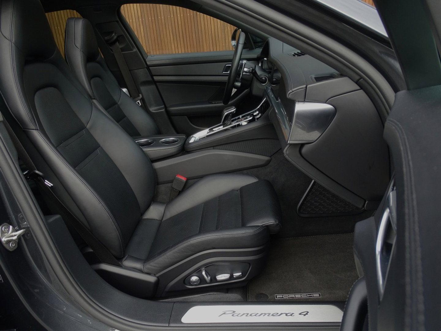 Porsche Panamera 2.9 4 E-Hybrid 462PK / Sport design 22'' / Sportuitlaat / * NAP*