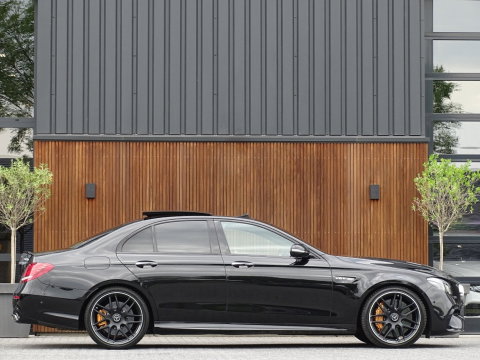Mercedes-Benz E-Klasse 63S AMG 613PK V8 4-Matic / Burmester 4D / Carbon / AMG Ceramic b