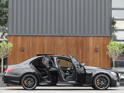 Mercedes-Benz E-Klasse 63S AMG 613PK V8 4-Matic / Burmester 4D / Carbon / AMG Ceramic b