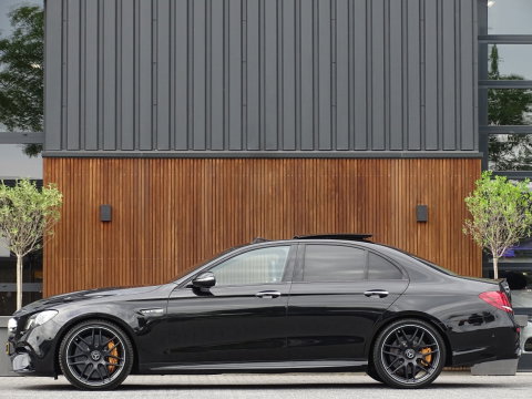 Mercedes-Benz E-Klasse 63S AMG 613PK V8 4-Matic / Burmester 4D / Carbon / AMG Ceramic b