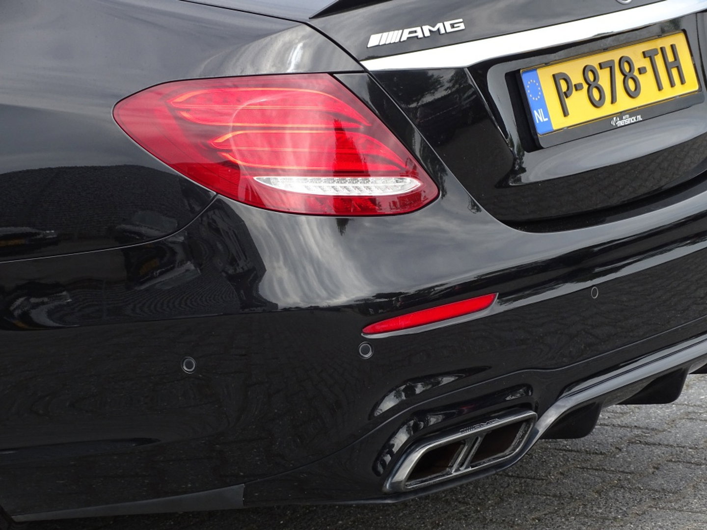 Mercedes-Benz E-Klasse 63S AMG 613PK V8 4-Matic / Burmester 4D / Carbon / AMG Ceramic b