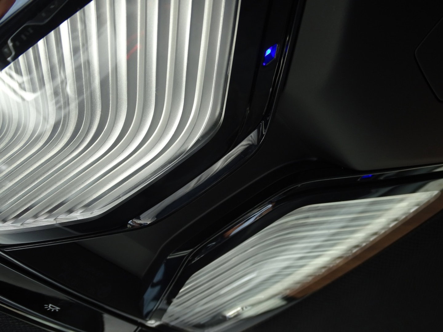 BMW 5 Serie 530e xD 292PK iPerf / H. Exe / M Individual / LED