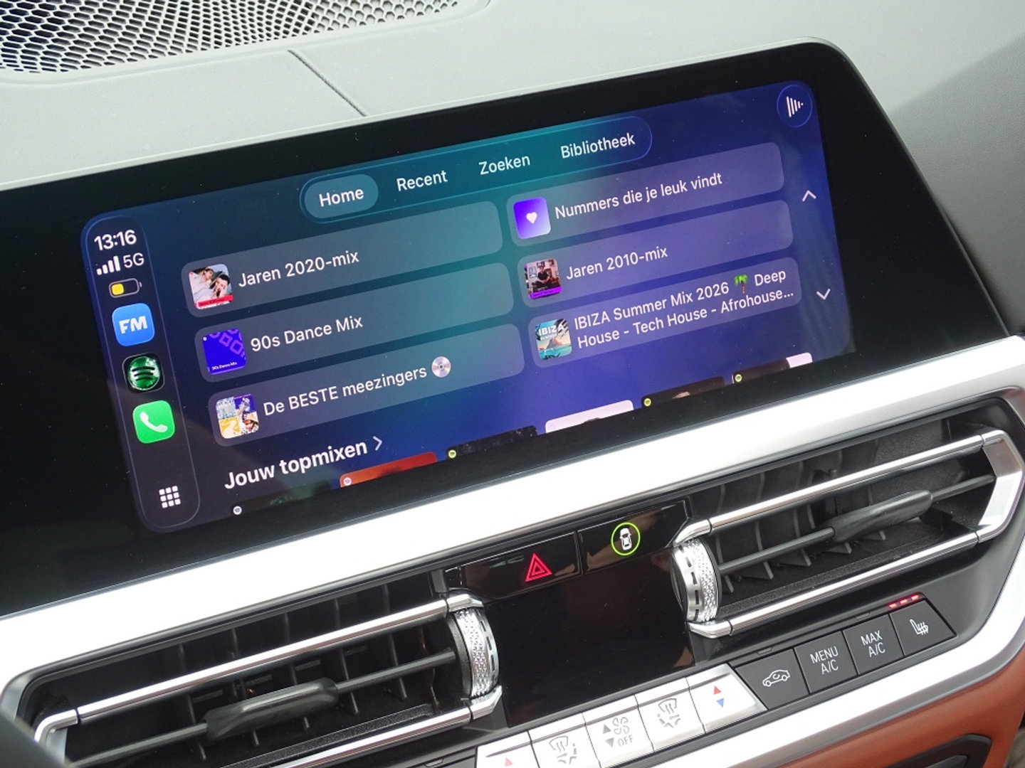 BMW 3 Serie touring 330e 292PK M-sport Individual / Laser / 360° / Pano / ACC / Meri