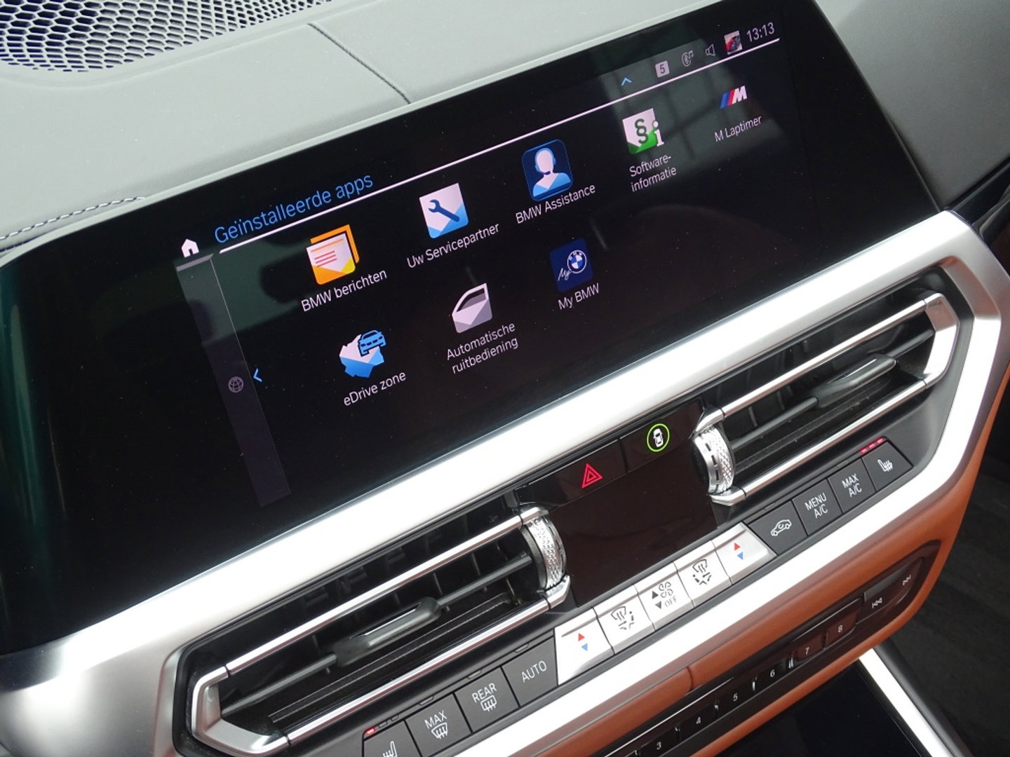 BMW 3 Serie touring 330e 292PK M-sport Individual / Laser / 360° / Pano / ACC / Meri