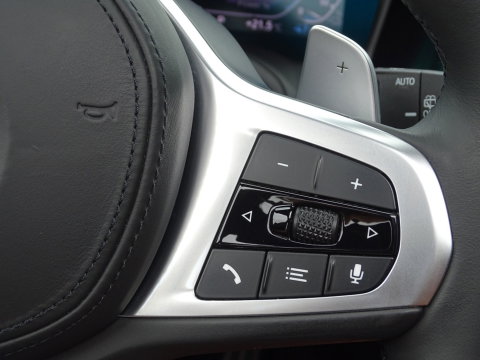 BMW 3 Serie touring 330e 292PK M-sport Individual / Laser / 360° / Pano / ACC / Meri