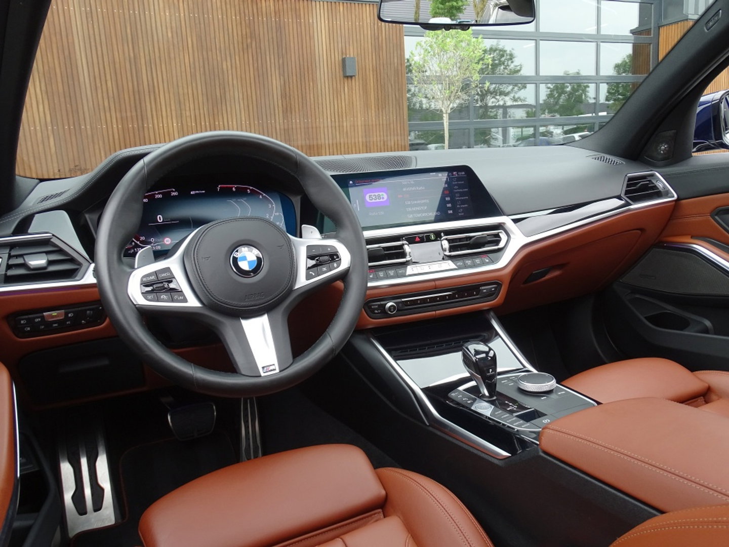 BMW 3 Serie touring 330e 292PK M-sport Individual / Laser / 360° / Pano / ACC / Meri
