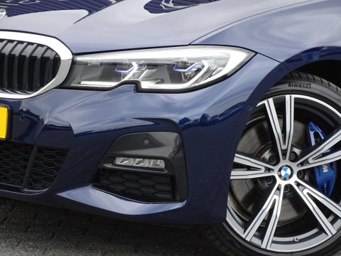 BMW 3 Serie touring 330e 292PK M-sport Individual / Laser / 360° / Pano / ACC / Meri