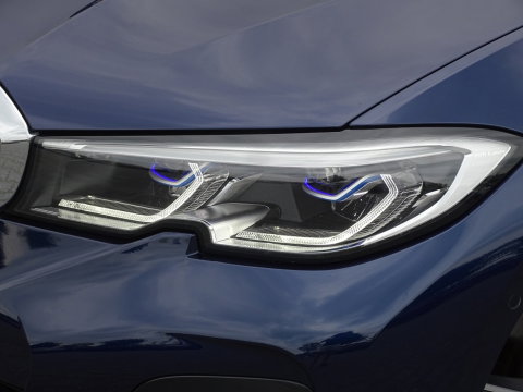 BMW 3 Serie touring 330e 292PK M-sport Individual / Laser / 360° / Pano / ACC / Meri
