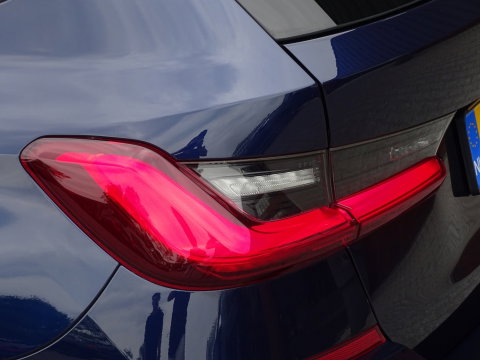 BMW 3 Serie touring 330e 292PK M-sport Individual / Laser / 360° / Pano / ACC / Meri