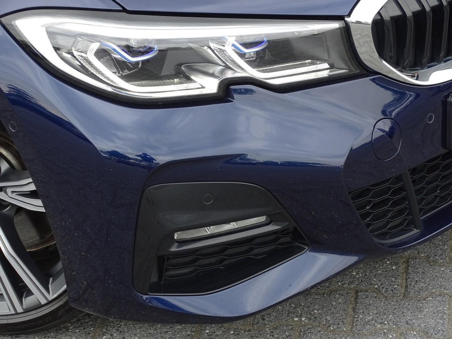 BMW 3 Serie touring 330e 292PK M-sport Individual / Laser / 360° / Pano / ACC / Meri