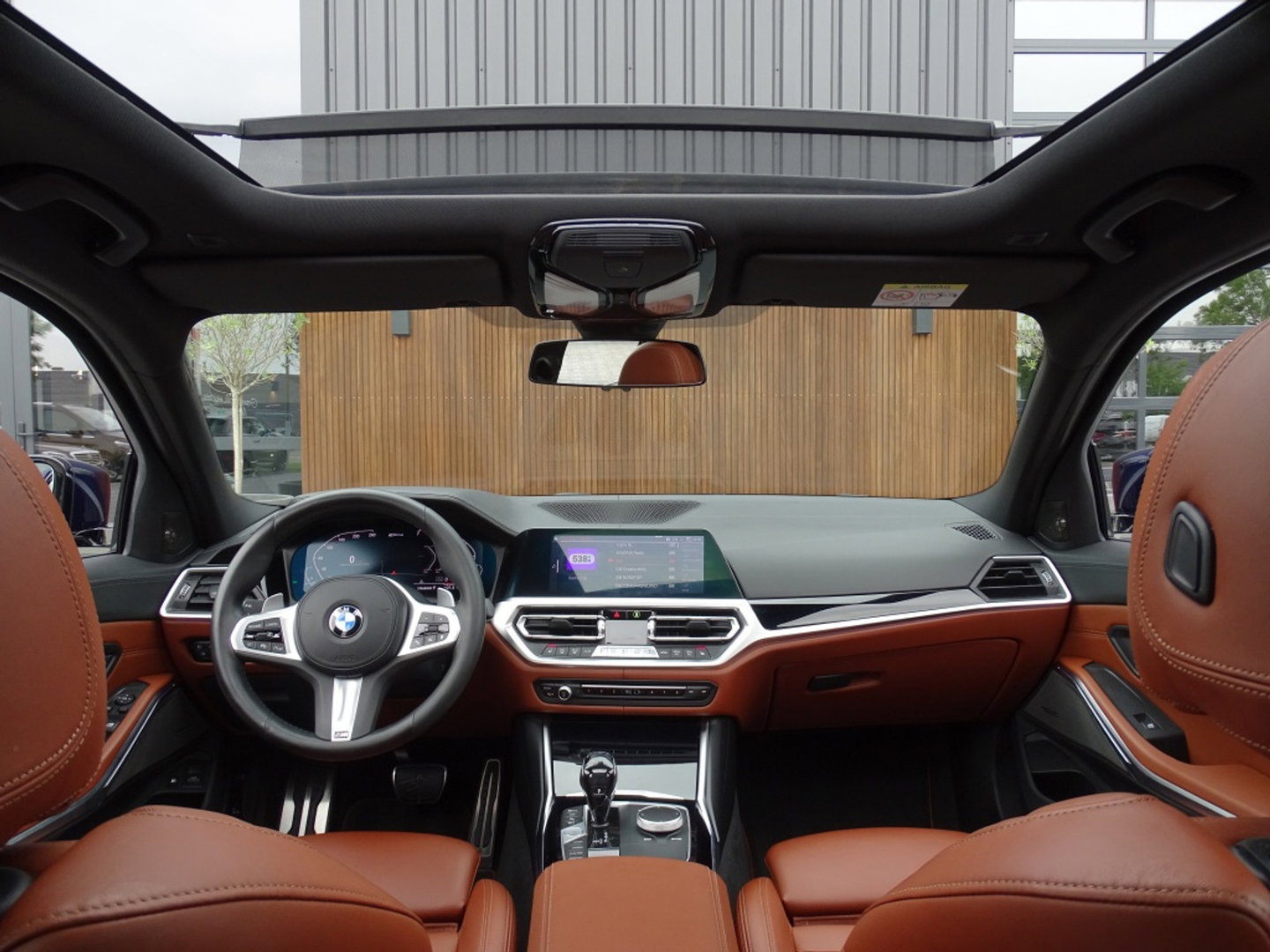 BMW 3 Serie touring 330e 292PK M-sport Individual / Laser / 360° / Pano / ACC / Meri