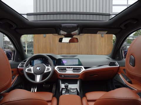 BMW 3 Serie touring 330e 292PK M-sport Individual / Laser / 360° / Pano / ACC / Meri