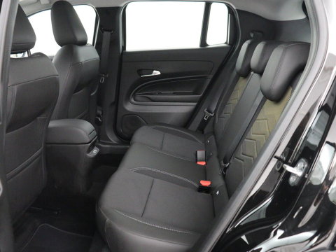 Jeep Avenger Avenger 54 kWh SOH 95,4% | Digital cockpit | Navi | Adaptive cruise | Camera | Climate control | Carplay | Dodehoek detectie | Stoelverwarming