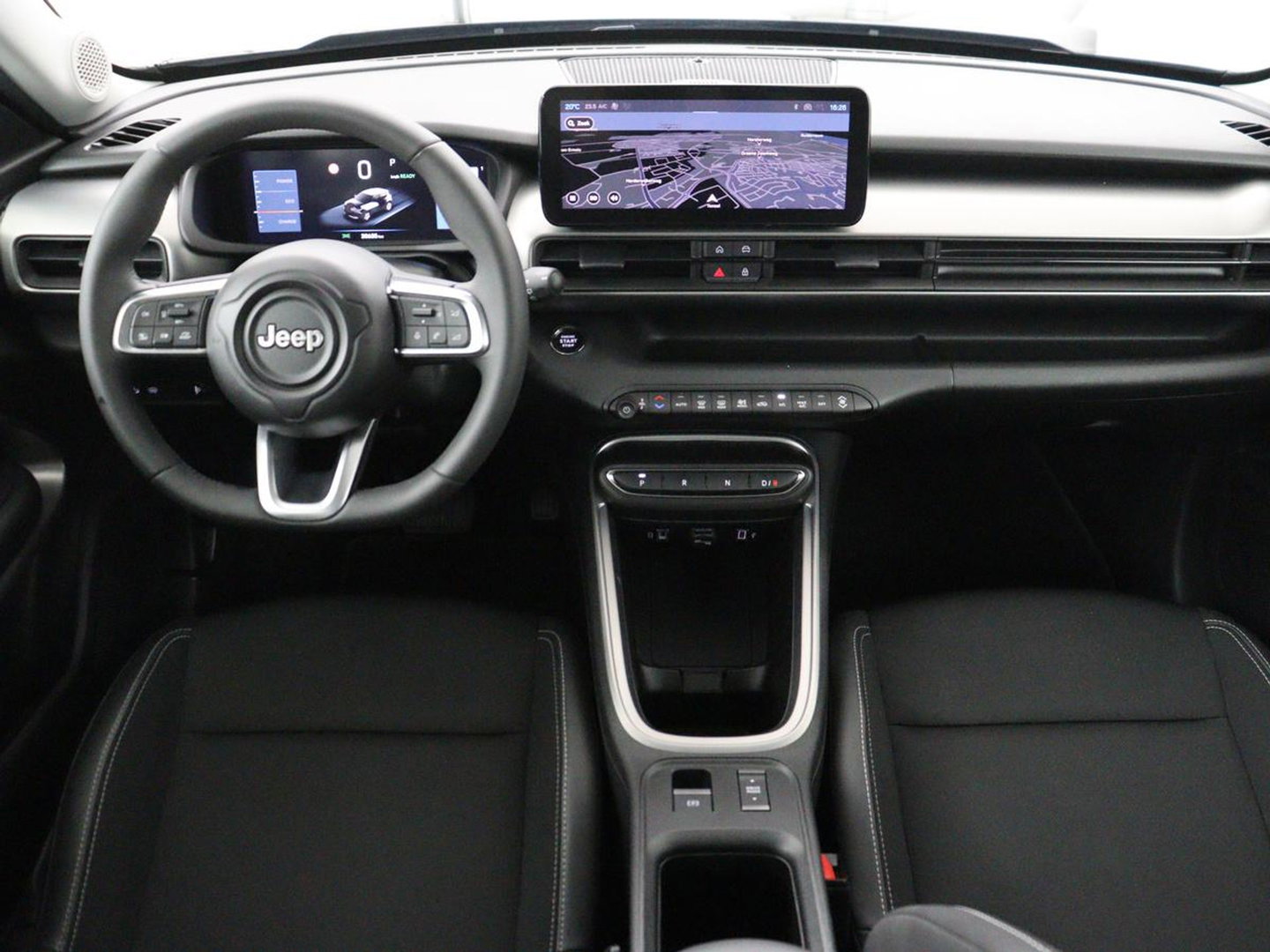 Jeep Avenger Avenger 54 kWh SOH 95,4% | Digital cockpit | Navi | Adaptive cruise | Camera | Climate control | Carplay | Dodehoek detectie | Stoelverwarming