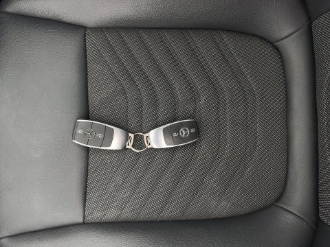 Mercedes-Benz A-Klasse 180 d Advantage (INCL. BTW) *PANO | WIDE-SCREEN-DIGI-COCKPIT | AMBIENT-LIGHT | FULL-LED | SURROUND-VIEW | NAVI-FULLMAP | LEDER-MICROFIBRE | 17''ALU*