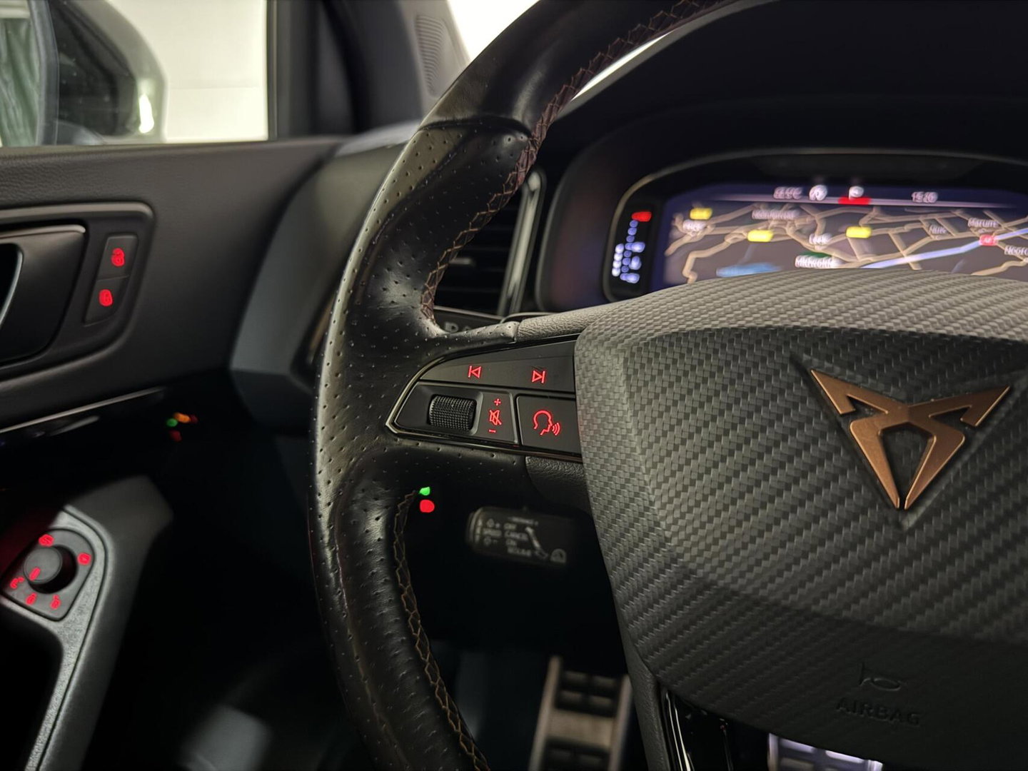 CUPRA Ateca 2.0 TSI 4DRIVE Pano Virtual Brembo Beats 360°