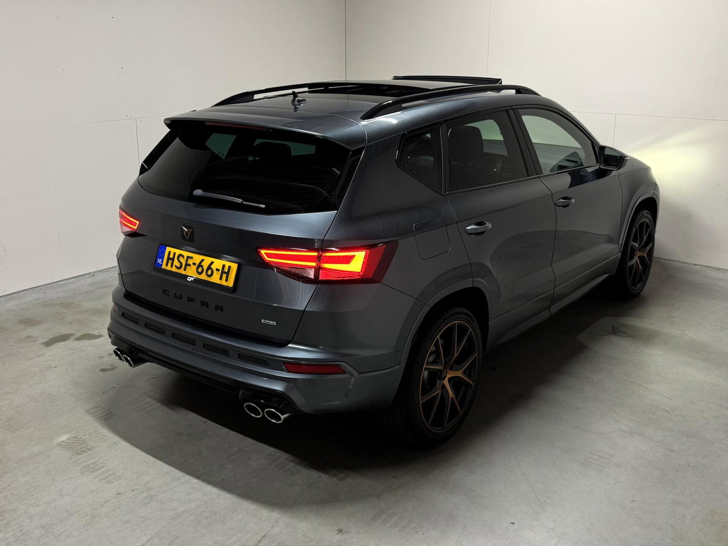CUPRA Ateca 2.0 TSI 4DRIVE Pano Virtual Brembo Beats 360°