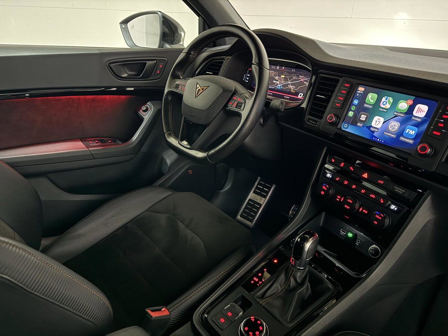 CUPRA Ateca 2.0 TSI 4DRIVE Pano Virtual Brembo Beats 360°